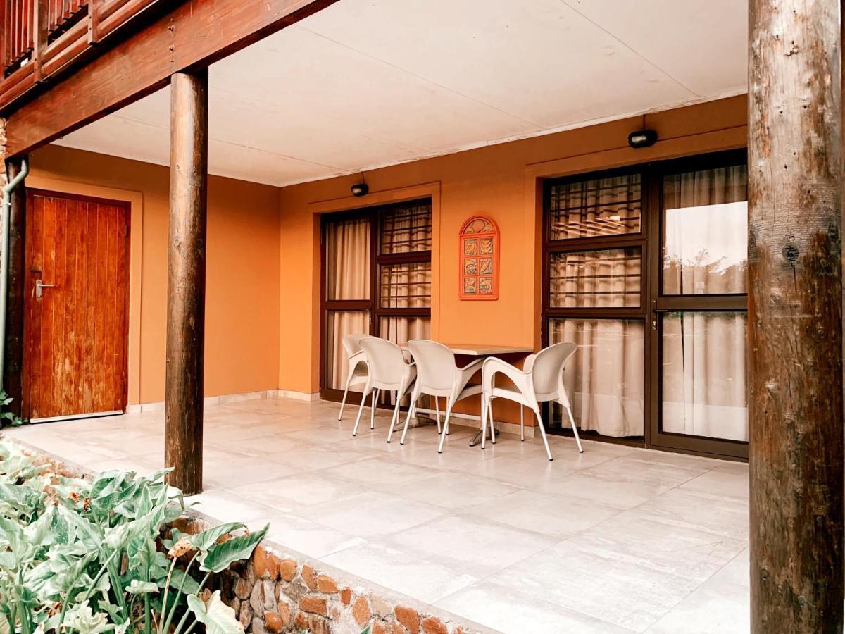Oyster Kaya At Oyster Bay Apartment Exterior photo